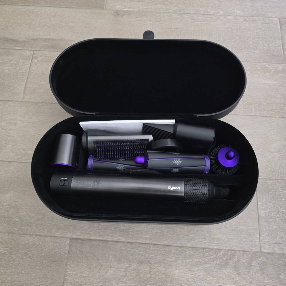 Dyson Airwrap Complete Short